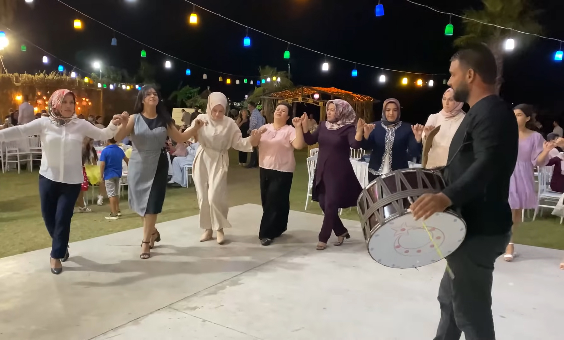 Kına Gecelerine Uygun Davul Zurna Gösterisi